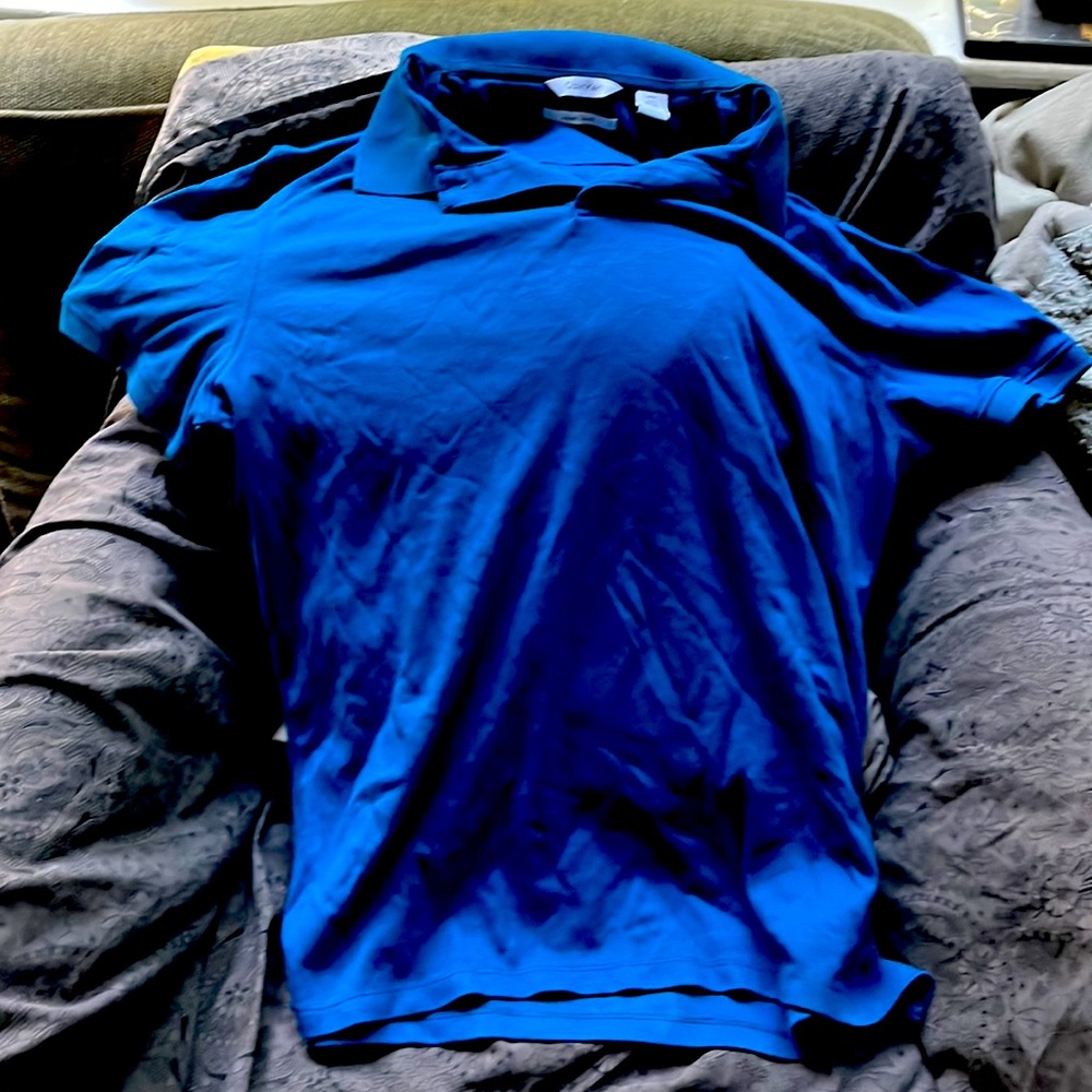 Calvin Klein polo liquid touch.